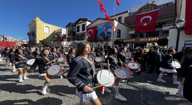 Çeşme de doya doya Cumhuriyet coşkusu!