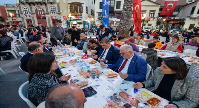 Çeşme iftarda Tugay ı ağırladı