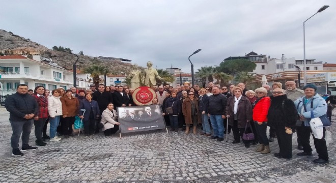 İsmet İnönü Çeşme’de anıldı.